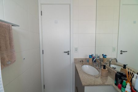 Apartamento à venda com 79m², 2 quartos e 1 vagaBanheiro da Suíte