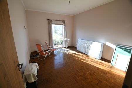 Casa à venda com 330m², 3 quartos e 6 vagasQuarto 2