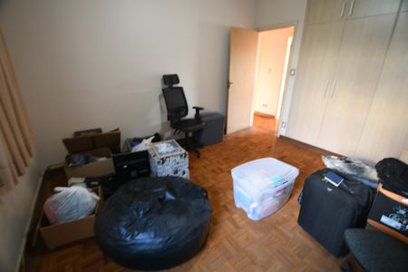 Casa à venda com 330m², 3 quartos e 6 vagasQuarto 1