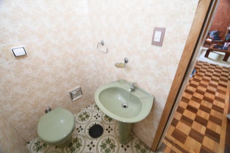 Casa à venda com 330m², 3 quartos e 6 vagasLavabo