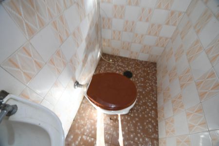 Casa à venda com 330m², 3 quartos e 6 vagasBanheiro de serviço