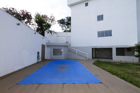 Casa para alugar com 417m², 5 quartos e 5 vagasPiscina