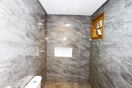 Casa para alugar com 417m², 5 quartos e 5 vagasBanheiro 2