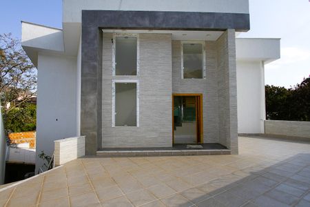 Casa para alugar com 417m², 5 quartos e 5 vagasÁrea externa
