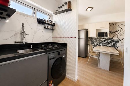 Cozinha de apartamento para alugar com 1 quarto, 32m² em Bela Vista, São Paulo
