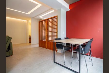 Apartamento à venda com 67m², 1 quarto e 1 vaga