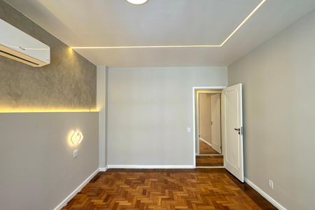 Apartamento à venda com 152m², 4 quartos e sem vagaQuarto 01