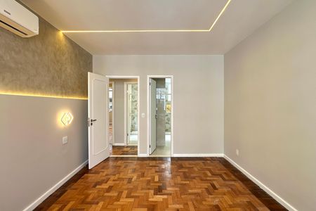 Apartamento à venda com 152m², 4 quartos e sem vagaSuíte 02