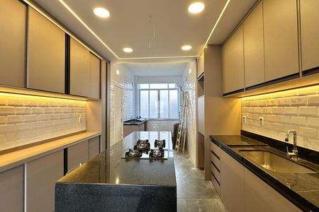 Apartamento à venda com 152m², 4 quartos e sem vagaCozinha