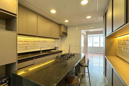 Apartamento à venda com 152m², 4 quartos e sem vagaCozinha