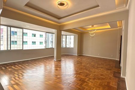 Apartamento à venda com 152m², 4 quartos e sem vagaSala