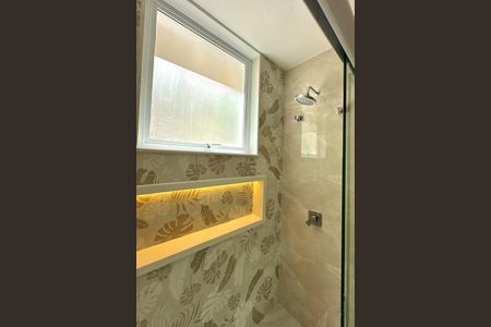 Apartamento à venda com 152m², 4 quartos e sem vagaSuíte 02 Banheiro