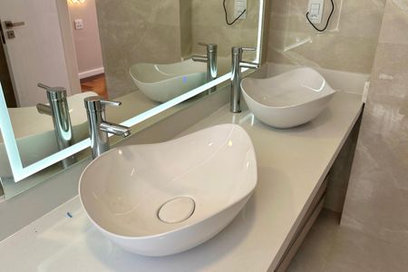 Apartamento à venda com 152m², 4 quartos e sem vagaSuíte 02 Banheiro