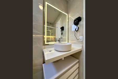 Apartamento à venda com 152m², 4 quartos e sem vagaSuíte 01 Banheiro