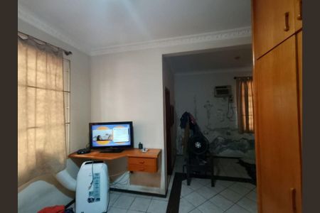Casa à venda com 3 quartos, 150m² em Santa Rosa, Niterói