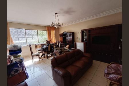 Casa à venda com 3 quartos, 150m² em Santa Rosa, Niterói