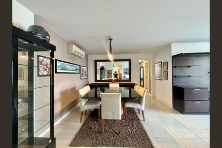 Apartamento à venda com 3 quartos, 140m² em Icaraí, Niterói