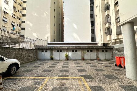Apartamento à venda com 167m², 3 quartos e 1 vaga Apartamento à venda com 167m², 3 quartos e 1 vagaGaragem