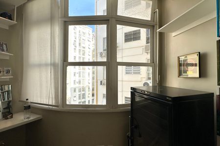 Apartamento à venda com 167m², 3 quartos e 1 vaga Apartamento à venda com 167m², 3 quartos e 1 vagaSala