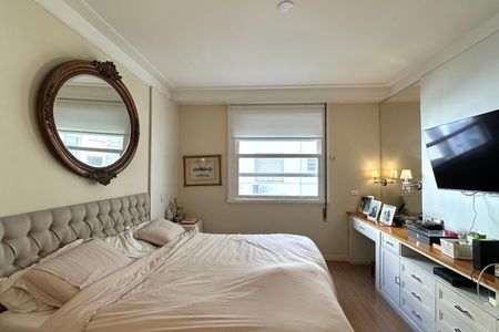 Apartamento à venda com 167m², 3 quartos e 1 vaga Apartamento à venda com 167m², 3 quartos e 1 vagaSuíte