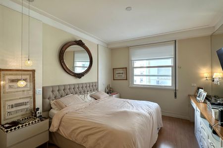 Apartamento à venda com 167m², 3 quartos e 1 vaga Apartamento à venda com 167m², 3 quartos e 1 vagaSuíte