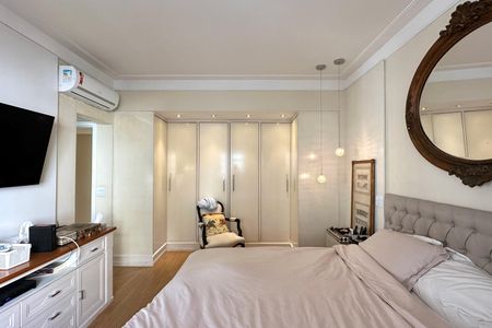 Apartamento à venda com 167m², 3 quartos e 1 vaga Apartamento à venda com 167m², 3 quartos e 1 vagaSuíte