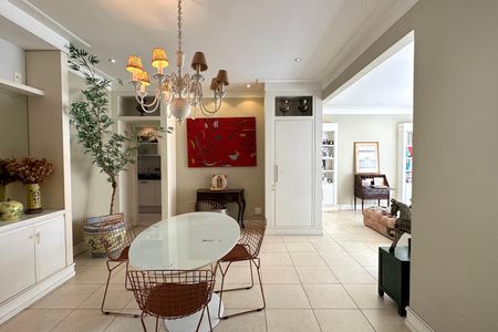 Apartamento à venda com 167m², 3 quartos e 1 vaga Apartamento à venda com 167m², 3 quartos e 1 vagaSala