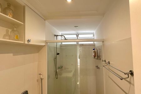 Apartamento à venda com 167m², 3 quartos e 1 vaga Apartamento à venda com 167m², 3 quartos e 1 vagaBanheiro Social