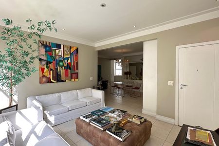 Apartamento à venda com 167m², 3 quartos e 1 vaga Apartamento à venda com 167m², 3 quartos e 1 vagaSala