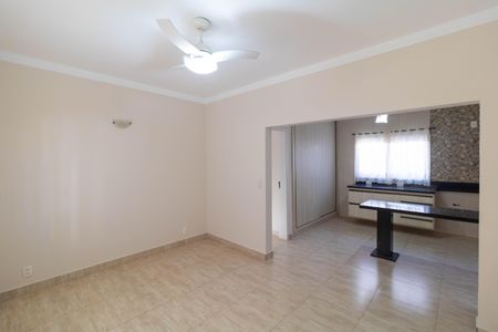Sala de casa à venda com 4 quartos, 148m² em Vila Nova, Campinas
