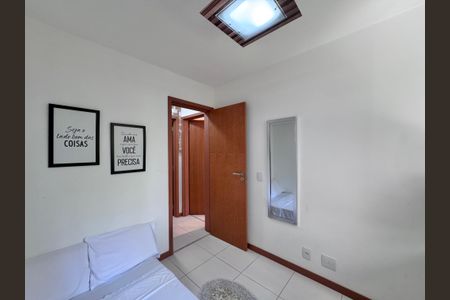 Apartamento à venda com 100m², 2 quartos e 2 vagasQuarto