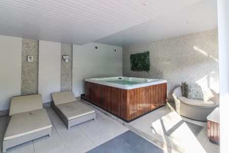 Apartamento à venda com 100m², 2 quartos e 2 vagasÁrea comum