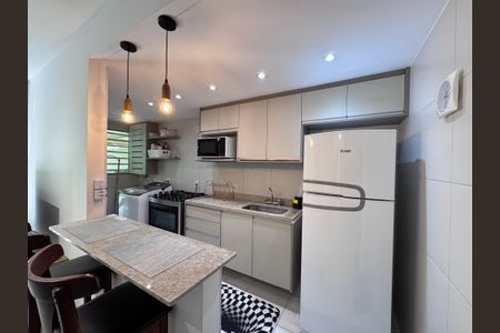 Apartamento à venda com 100m², 2 quartos e 2 vagasCozinha
