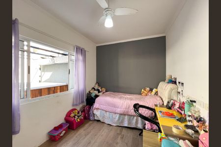 Casa de condomínio para alugar com 220m², 4 quartos e 4 vagas Casa de condomínio para alugar com 220m², 4 quartos e 4 vagasQuarto 2