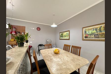 Casa de condomínio para alugar com 220m², 4 quartos e 4 vagas Casa de condomínio para alugar com 220m², 4 quartos e 4 vagasCozinha