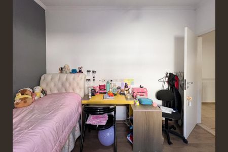 Casa de condomínio para alugar com 220m², 4 quartos e 4 vagas Casa de condomínio para alugar com 220m², 4 quartos e 4 vagasQuarto 2