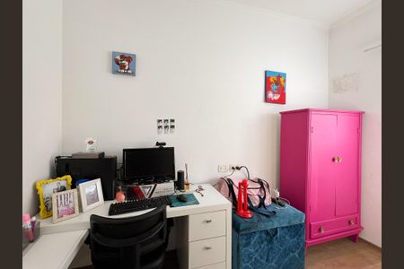 Casa de condomínio para alugar com 220m², 4 quartos e 4 vagas Casa de condomínio para alugar com 220m², 4 quartos e 4 vagasQuarto 3