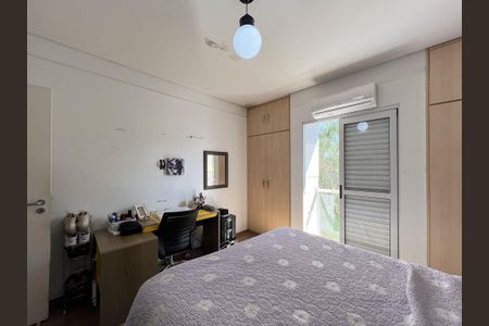 Casa de condomínio para alugar com 220m², 4 quartos e 4 vagas Casa de condomínio para alugar com 220m², 4 quartos e 4 vagasQuarto 1