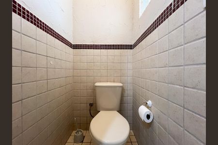 Casa de condomínio para alugar com 220m², 4 quartos e 4 vagas Casa de condomínio para alugar com 220m², 4 quartos e 4 vagasLavabo