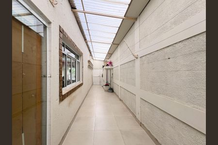 Casa de condomínio para alugar com 220m², 4 quartos e 4 vagas Casa de condomínio para alugar com 220m², 4 quartos e 4 vagasÁrea Externa