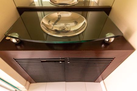 Apartamento à venda com 72m², 2 quartos e 1 vagaBanheiro 