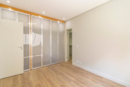 Apartamento à venda com 72m², 2 quartos e 1 vagaSuíte