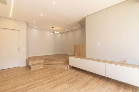 Sala de apartamento à venda com 2 quartos, 72m² em Itaim Bibi, São Paulo