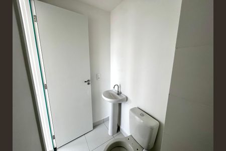 Apartamento para alugar com 32m², 2 quartos e sem vagaBanheiro