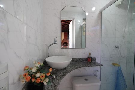 Casa à venda com 162m², 4 quartos e 2 vagasBanheiro de Serviço