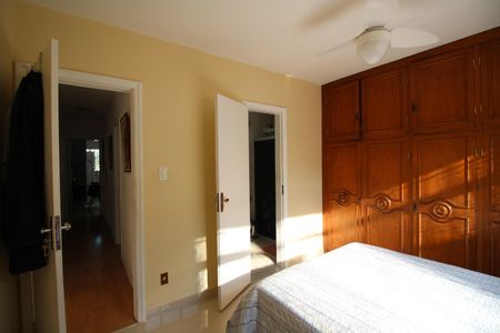 Casa à venda com 162m², 4 quartos e 2 vagasSuíte 2
