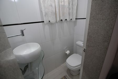 Casa à venda com 162m², 4 quartos e 2 vagasBanheiro da Suíte 1