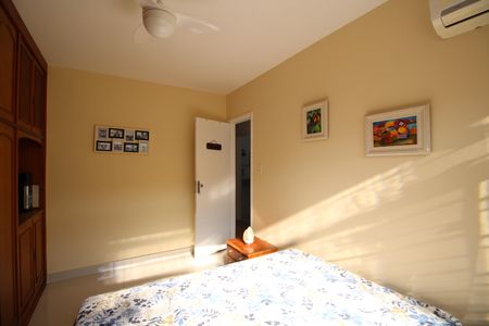 Casa à venda com 162m², 4 quartos e 2 vagasQuarto 2