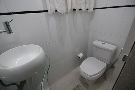 Casa à venda com 162m², 4 quartos e 2 vagasBanheiro da Suíte 1