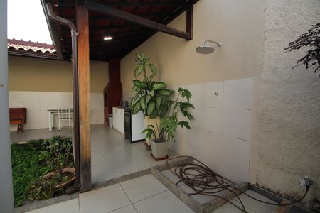 Casa à venda com 162m², 4 quartos e 2 vagasÁrea comum